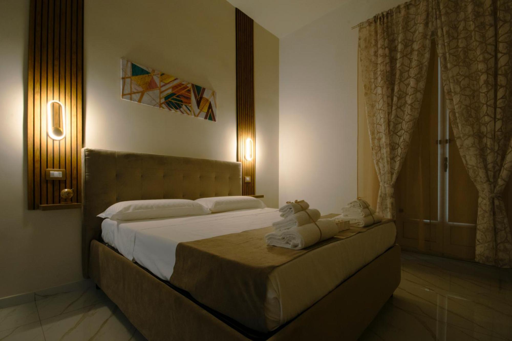 Hotel La Reggia Della Duchesca à Naples Extérieur photo