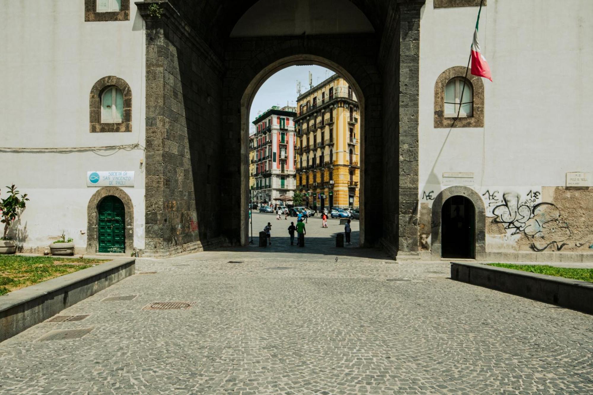 Hotel La Reggia Della Duchesca à Naples Extérieur photo