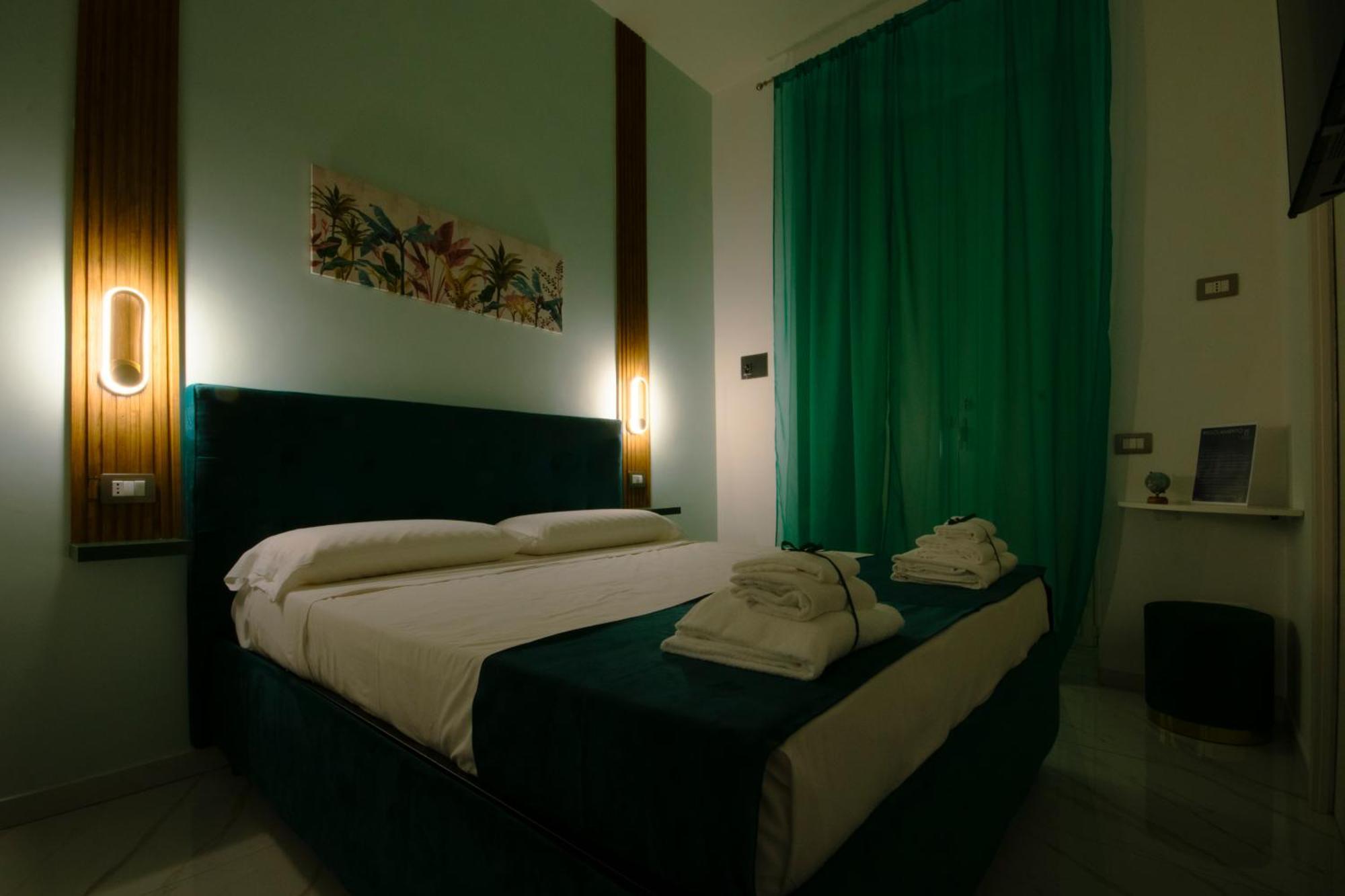 Hotel La Reggia Della Duchesca à Naples Extérieur photo